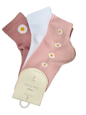 NEW Balance Collection Pink, White, Daisy Grip Socks 3 Pack Non SlipYoga Pilates